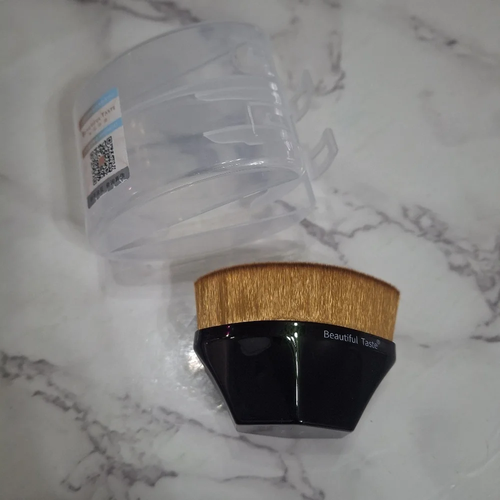 Soft Kabuki Foundation Makeup Brush